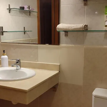 Duplex 2-bedroom Family F&f דירה *