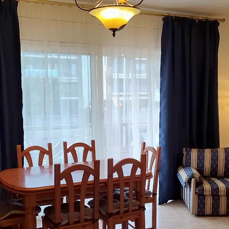 Duplex 2-bedroom Family F&f דירה
