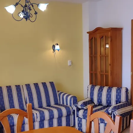 Duplex 2-bedroom Family F&f